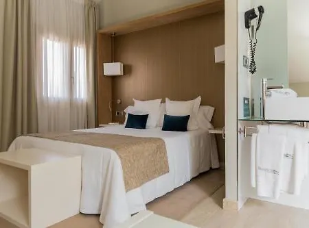 فندق Tinas De 4*