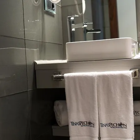 Szálloda Tinas De Pechón